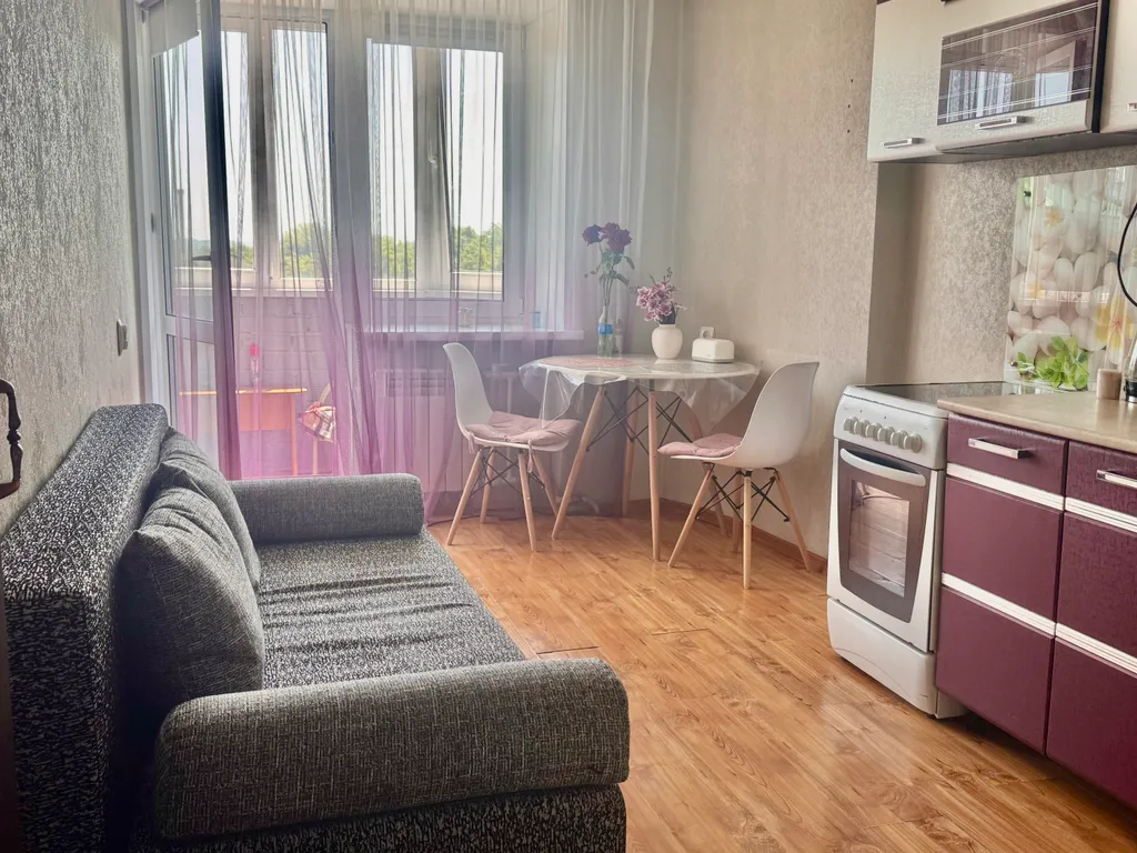 Уютная светлая, теплая квартира в центре города Уссурийска