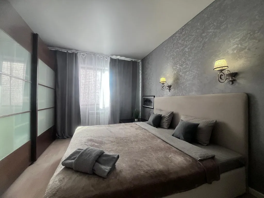 2-комнатная люкс на Энтузиастов