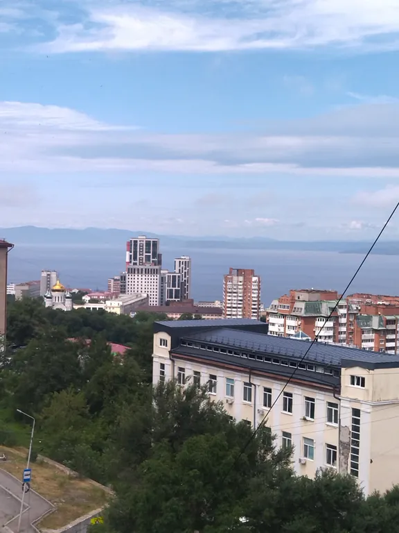 Уютная квартира недалеко от центра с видом на море