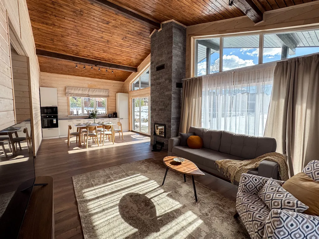 Уютный дом с камином и сауной у Охта Парка