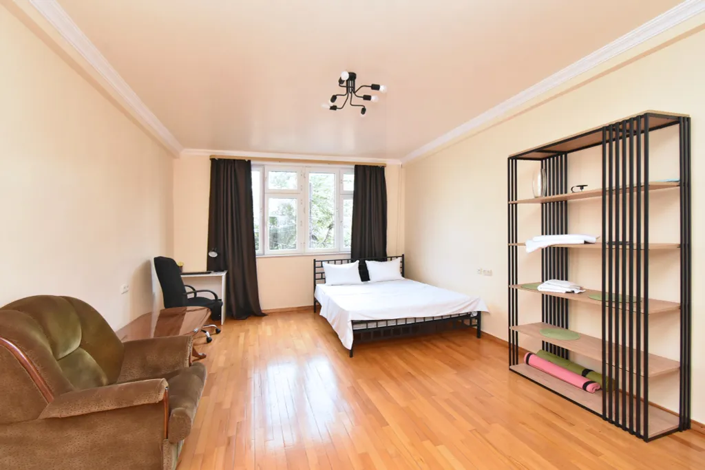 Уютная квартира в большом центре города — аренда посуточно в Ереван