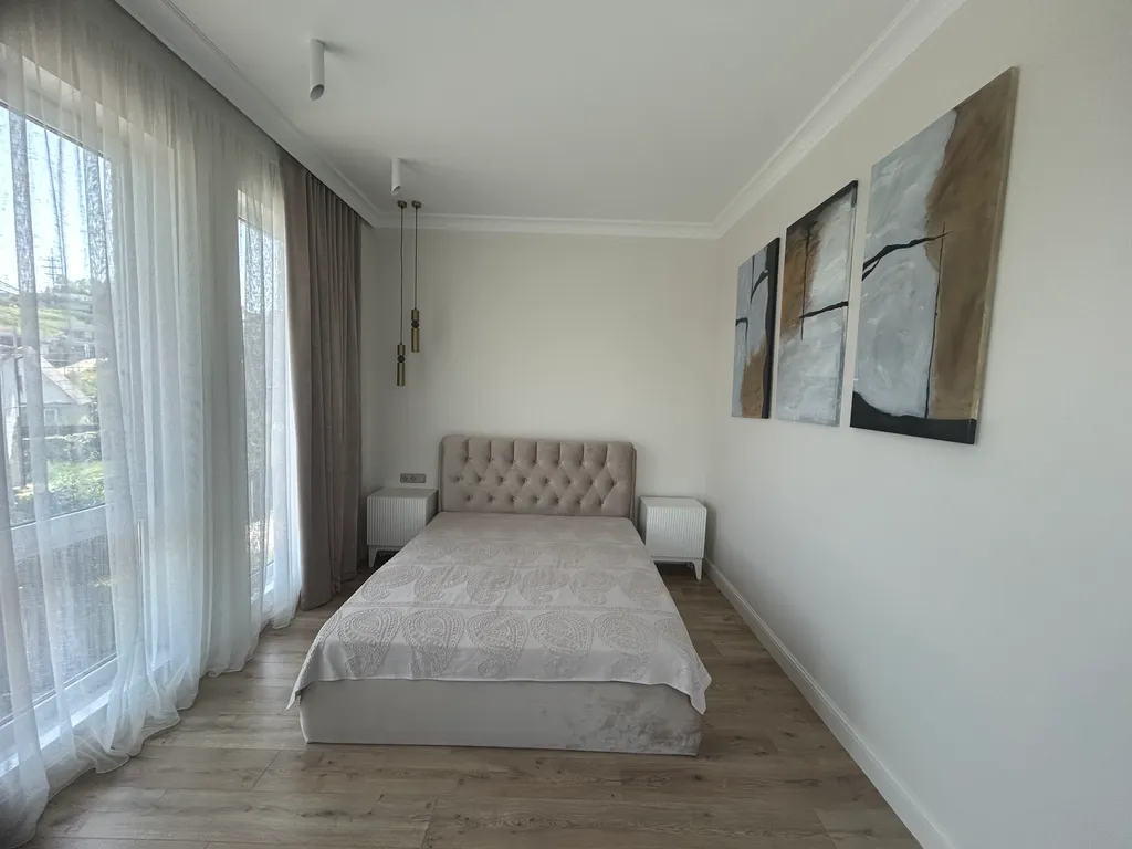 Коттедж Уютный дом с бассейном — Барановка