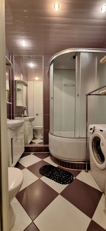 Красивая двухкомнатная квартира недалеко от ЖД вокзала