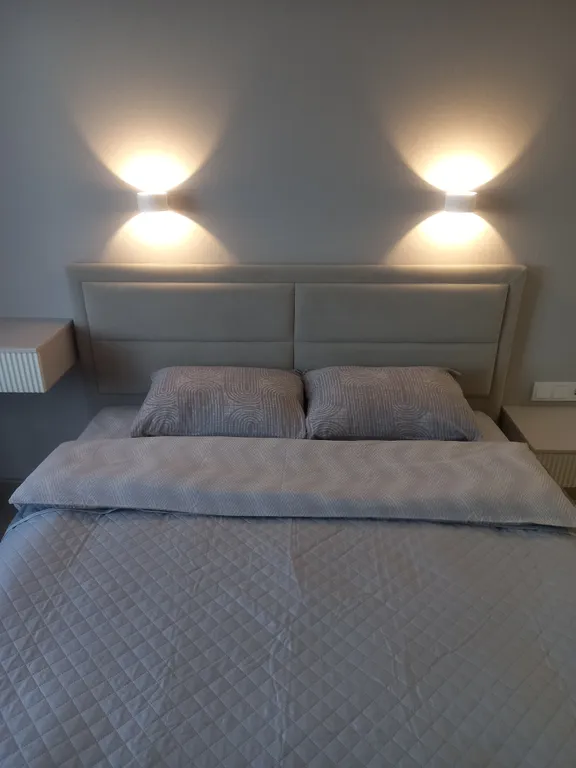 Двухкомнатная квартира после ремонта в центре у жд вокзала