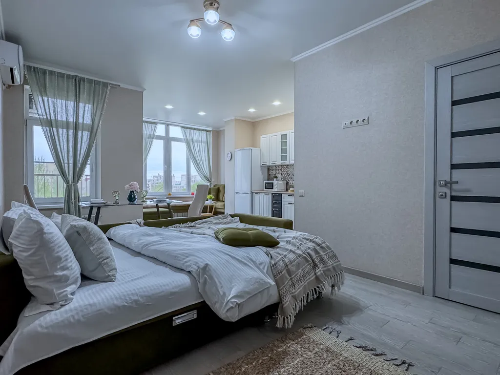 Атмосферная студия Рядом ТЦ и Храм Святого Владимира