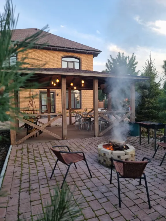 Коттедж с бассейном