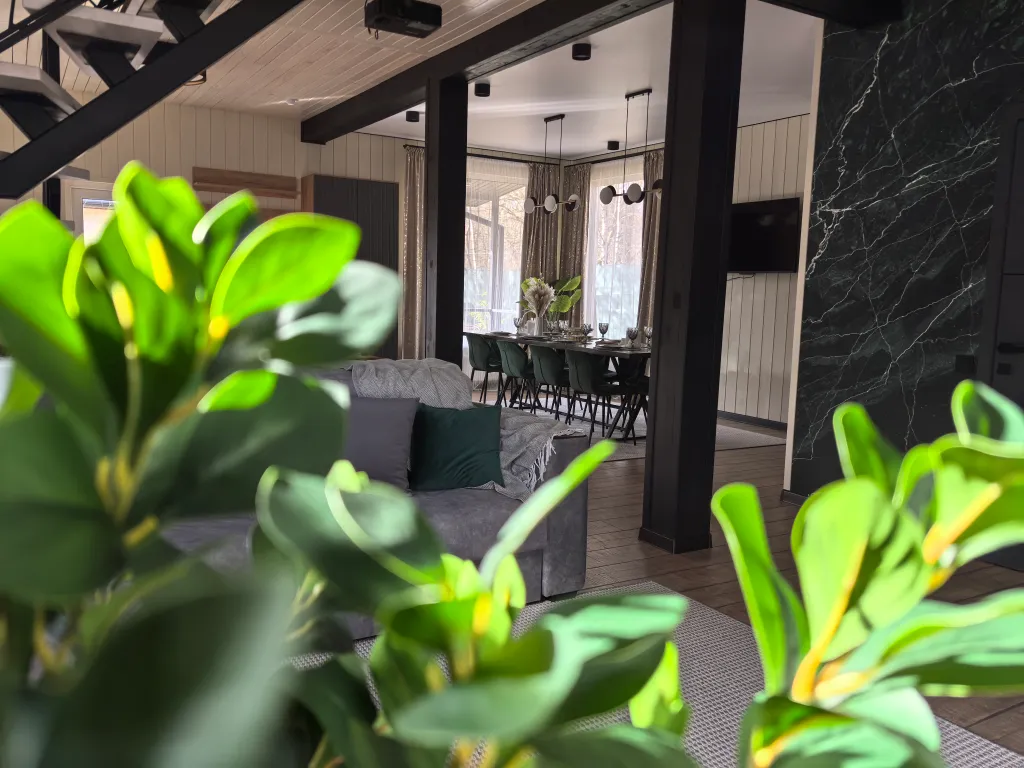 Дом с кедровой баней и термо-бассейном