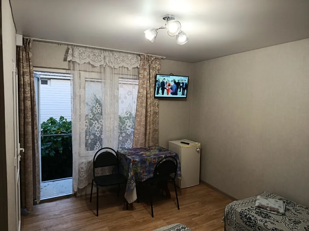 Квартира Комната — аренда посуточно в Береговое (Феодосия)