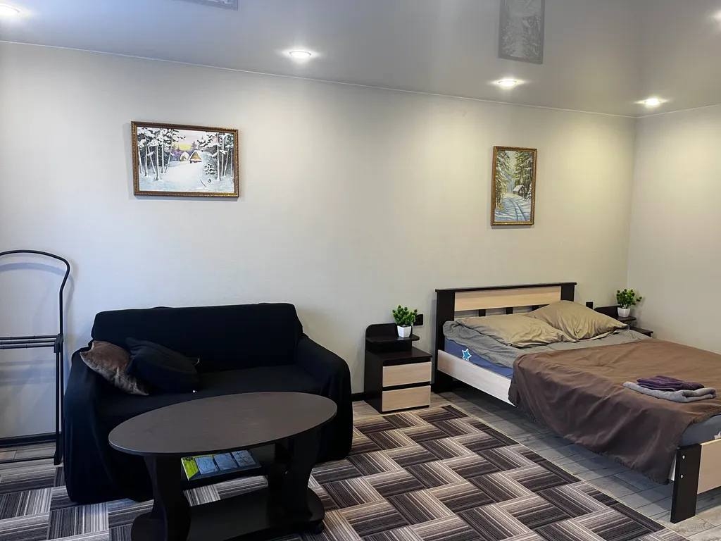 Квартира Квартира в центре города, чистый двор, рядом магазин, больница, сбер — Сланцы