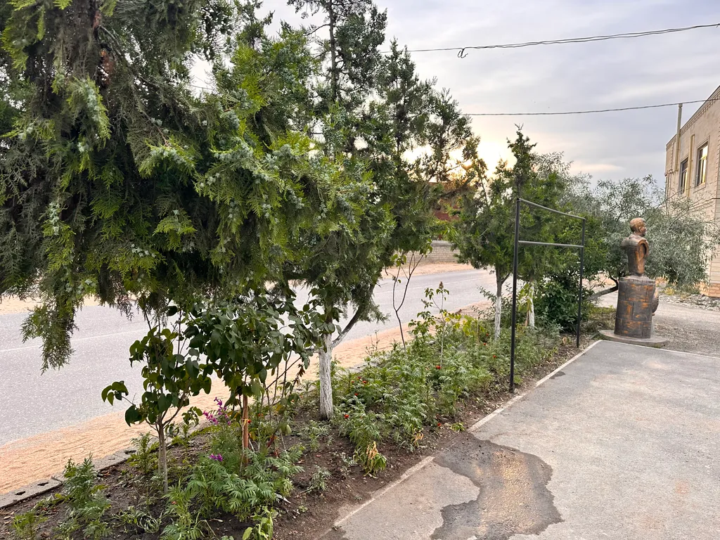 Уютная комната, в трёх шагах от моря