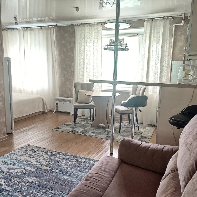 Зеркальная студия