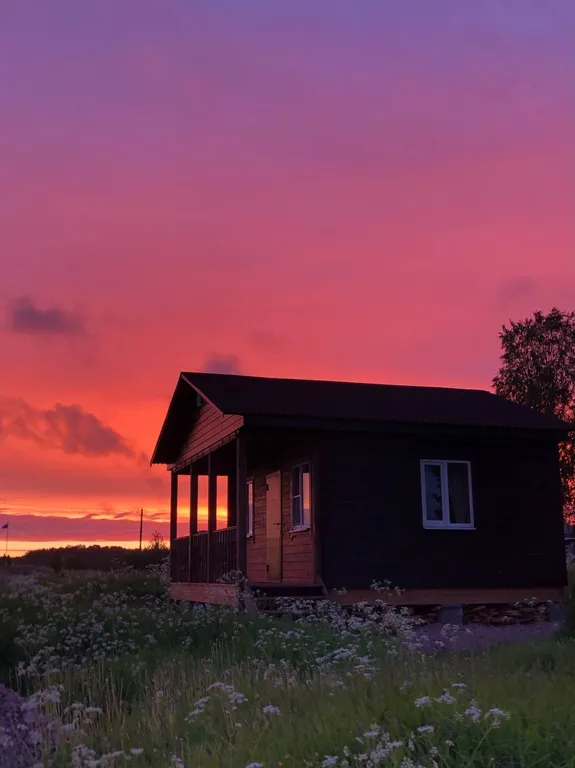 Дом-студия на берегу озера Кот и Лось