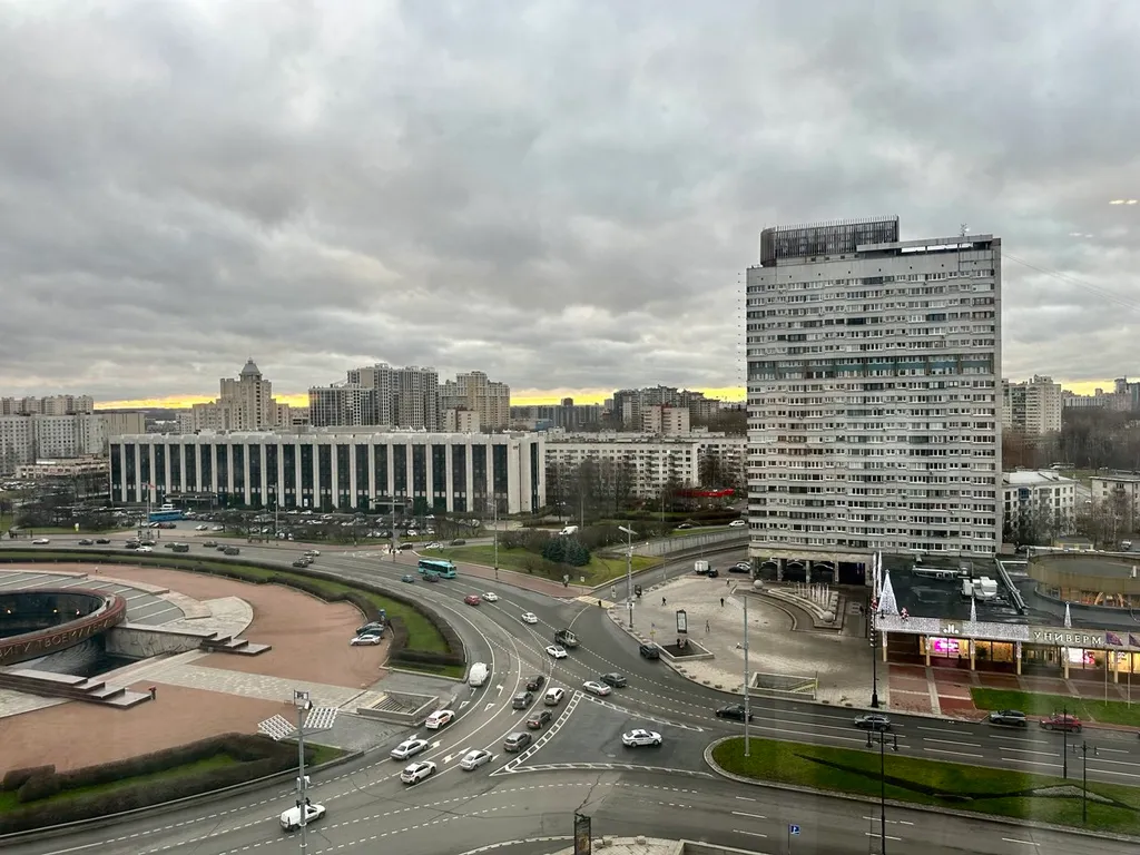 Красивая студия с потрясающим видом прямо у метро Московская