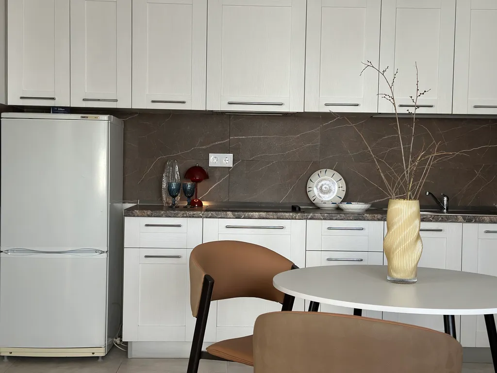 Квартира Яркая евродвушка Skyline напротив Мега центра — Алматы