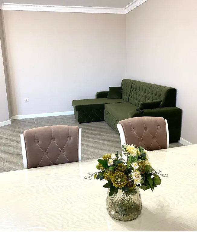 Уютный дом у моря в черте города