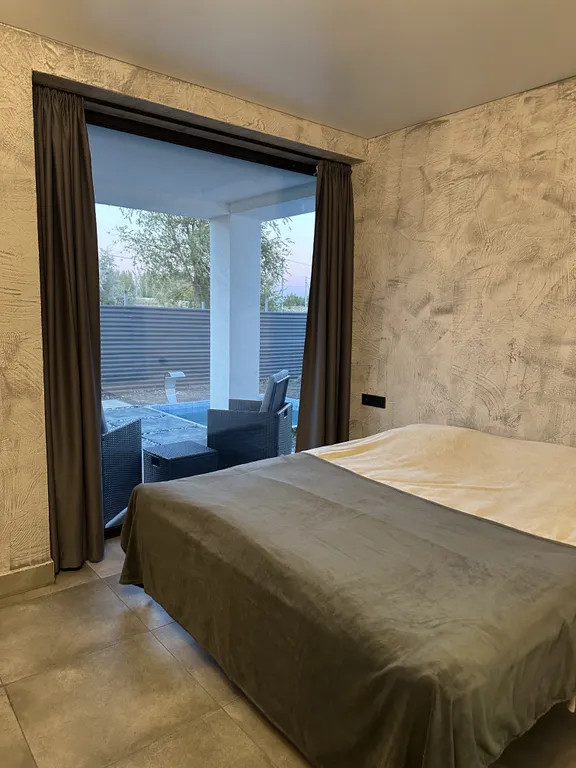 Апартаменты с кухней верандой и бассейном в Хрящевке на берегу Волги