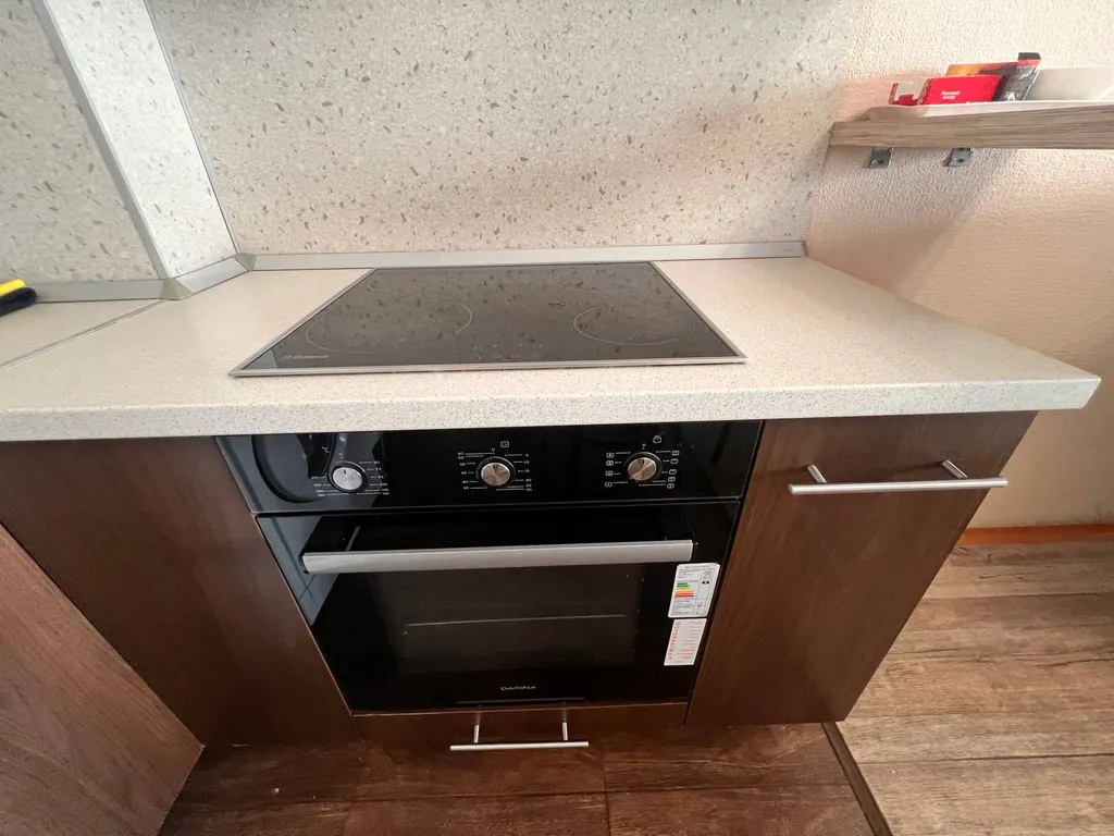 Квартира Уютная светлая студия, центр, ТЦ Вояж, парковка, кафе, аквапарк источник — Тюмень