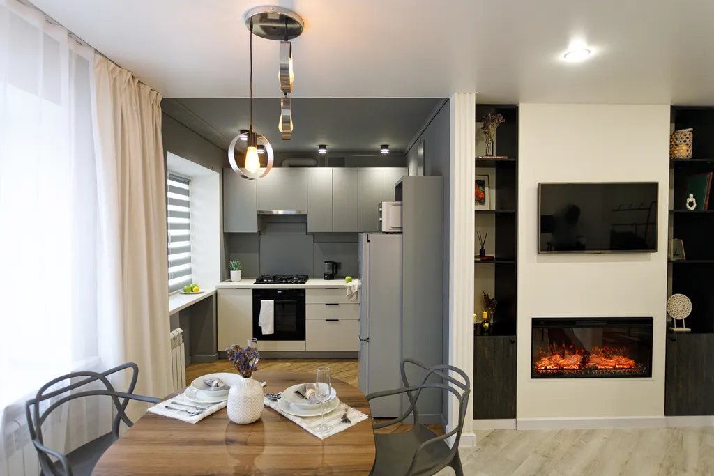 Дизайнерская квартира с камином