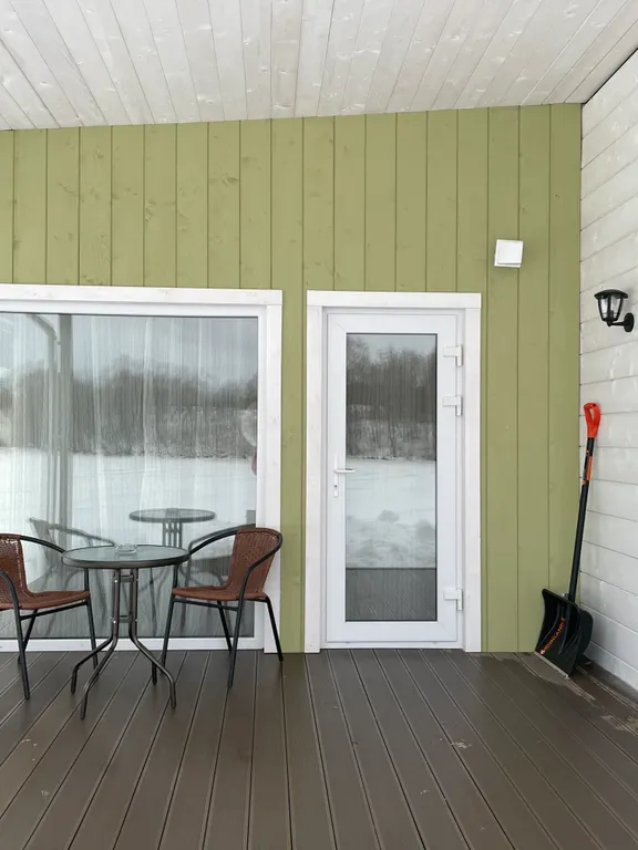 Twin house на берегу озера