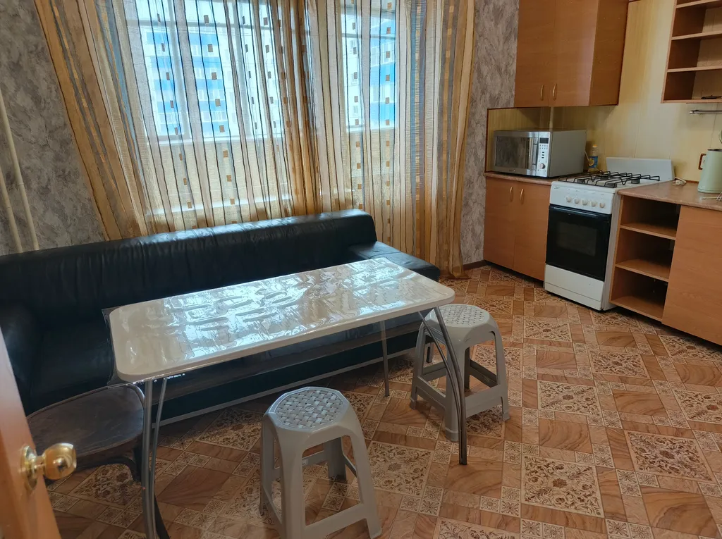 Просторная квартира с большой кухней