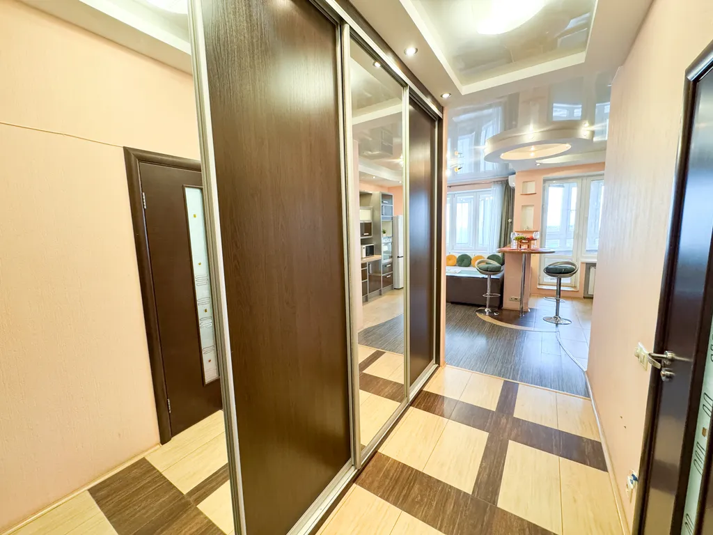 Высокий стильный апартамент на 22 этаже