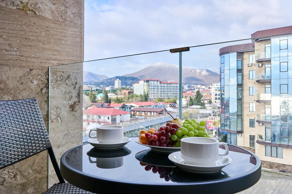 Квартира Квартира Комфорт с видом на горы и балконом — Лазаревское