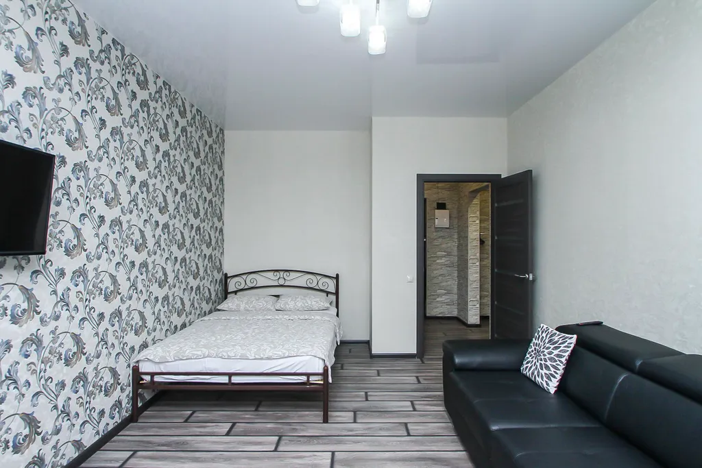 1-комнатная квартира рядом с ТРЦ Аура