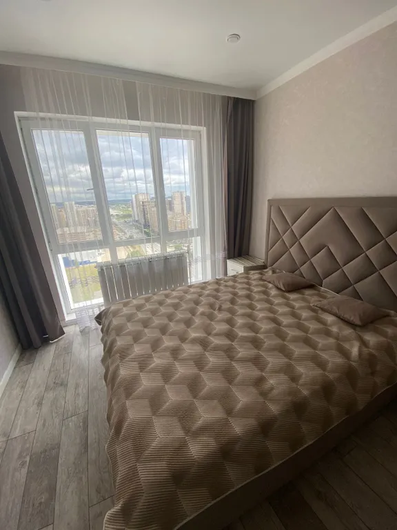 Красивая видовая квартира в современном центре