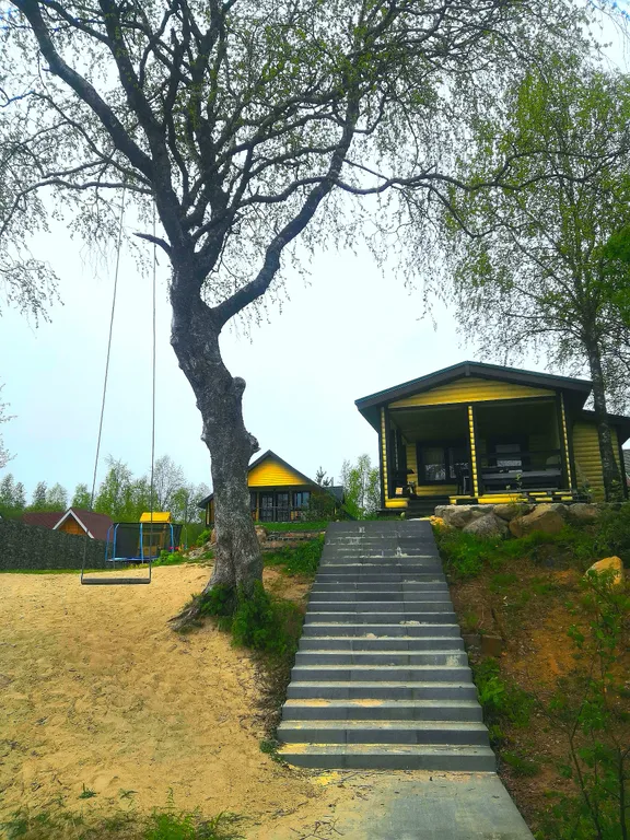 Коттедж на берегу