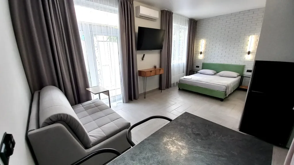 Квартира Квартира Студия с отдельным входом и террасой — Геленджик