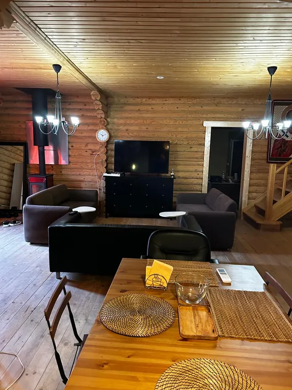 Коттедж Уютный коттедж у озера Донцо,Баня.Гриль-домик.Памятник природы. — Волосово