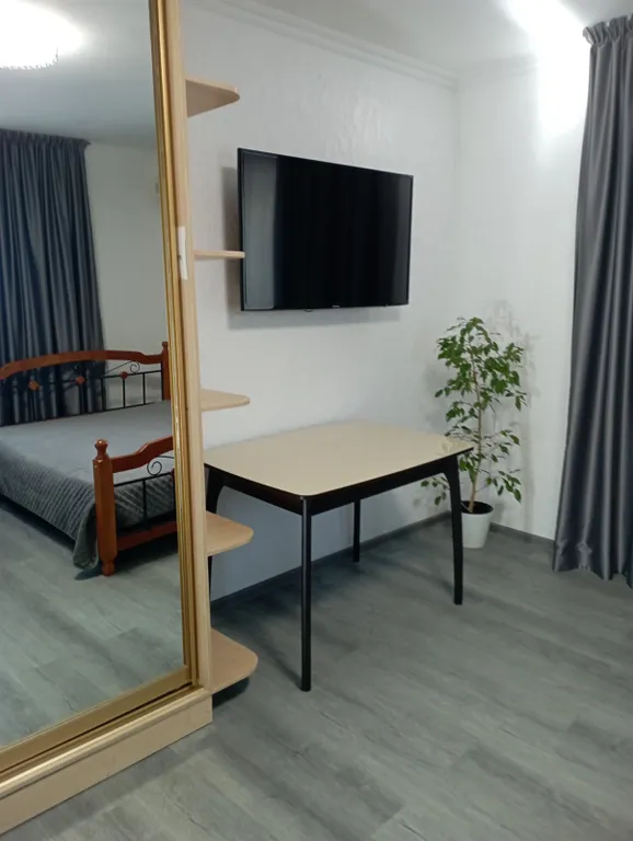 Двухкомнатная квартира возле моря