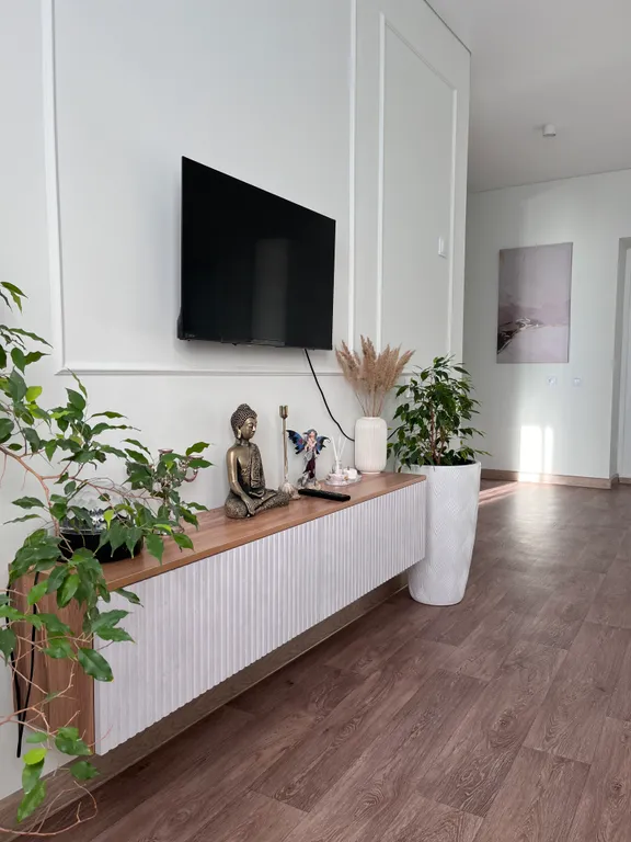 Современная квартира с проектором