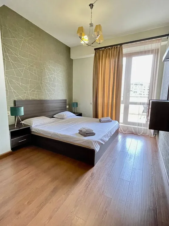 Prime apartment with beautiful terrace