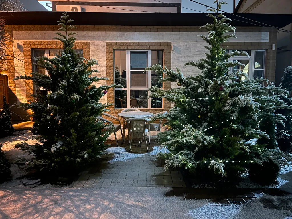 Коттедж 2-комнатный коттедж с бассейном — Кабардинка