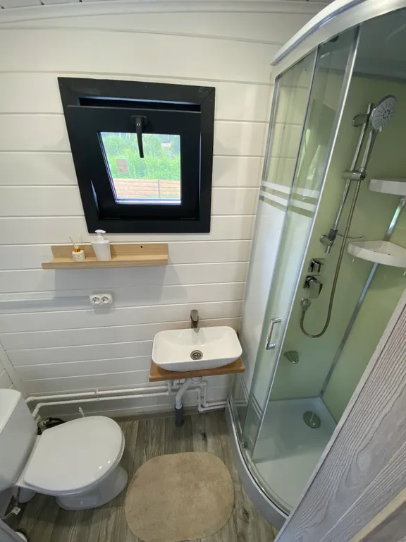 Благоустроенный дом рядом с ГЛК Манжерок