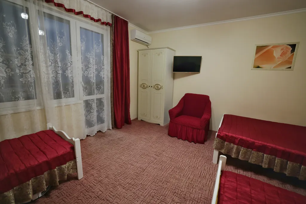 Квартира Квартира Четырехместный номер с доп. местом с балконом и видом на море — Лазаревское