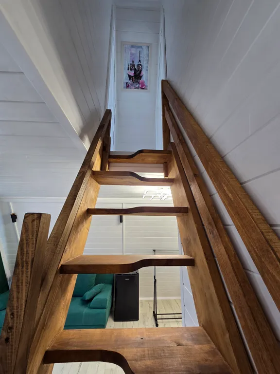 Коттедж Коттедж Двухуровневый семейный номер с 2 спальными комнатами и верандой — Озёры