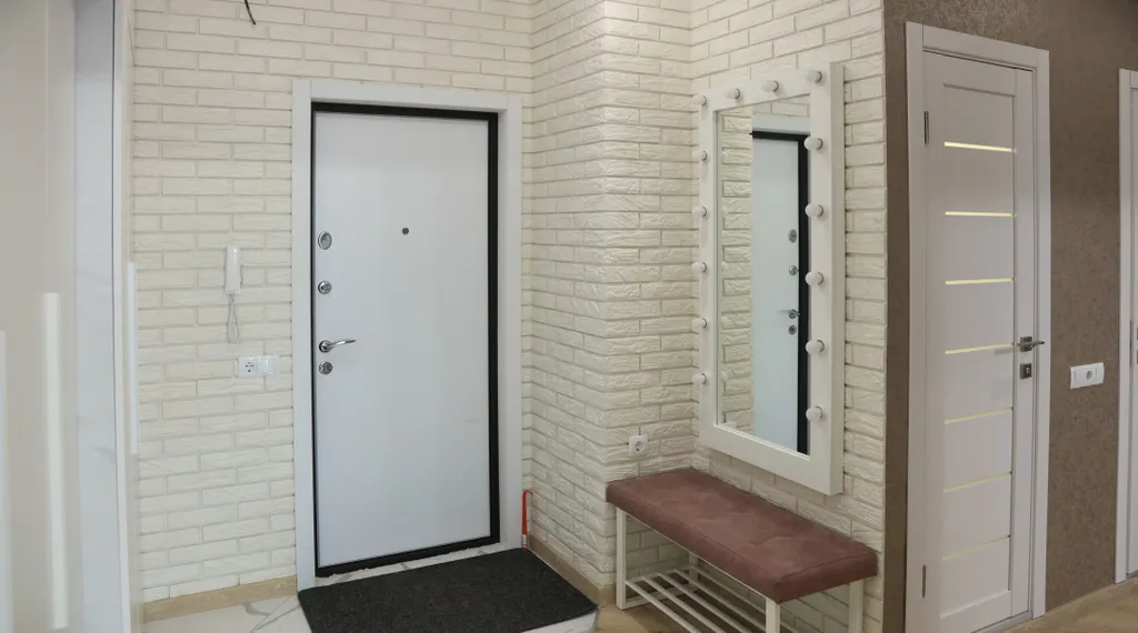 2-комнатная возле ТЦ Корона