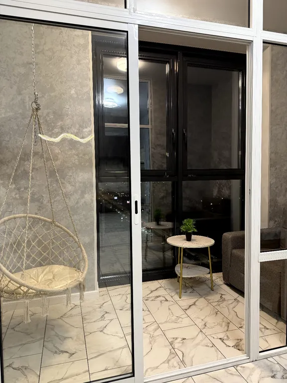 Просторная квартира с шикарным видом из окна