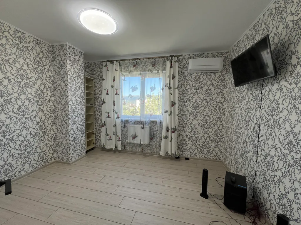 Прекрасный новый дом со всеми удобствами