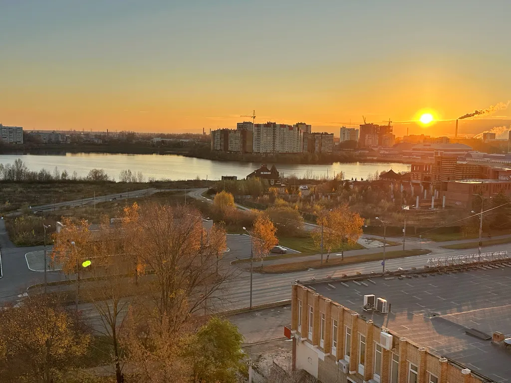 Двухкомнатная квартира с видом на реку на набережной