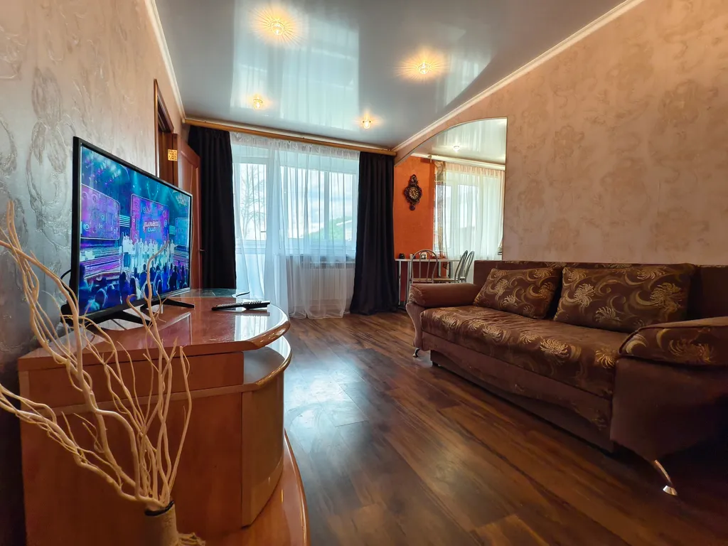 Стильная двухкомнатная квартира в самом центре рядом с рынком