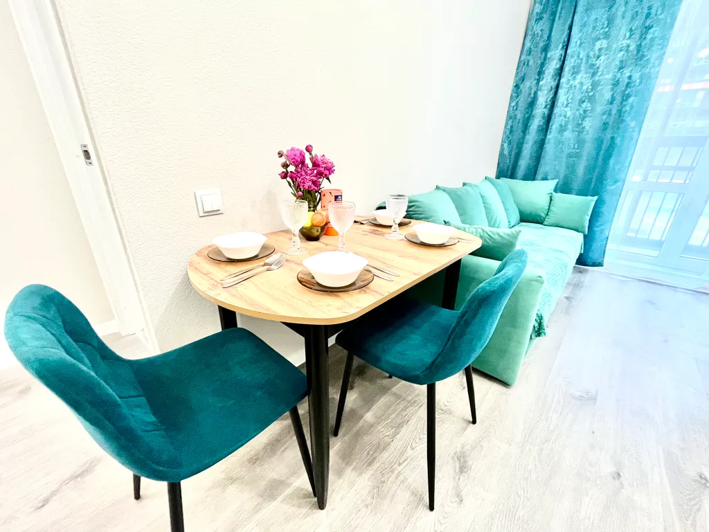 Квартира Квартира Яркая евродвушка — Бугры