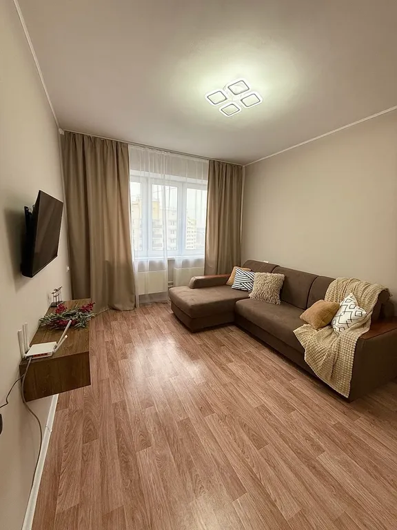 Уютная 1 комнатная квартира с видом на парк Чадр