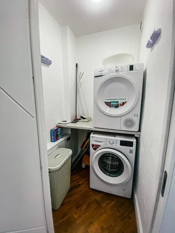 Geometry - просторная квартира с панорамным видом на реку в центре