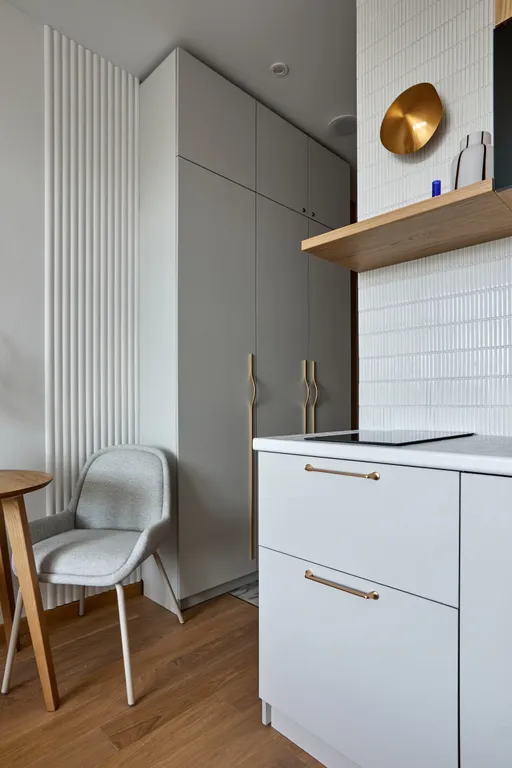 Апартаменты с видом на бассейн 615