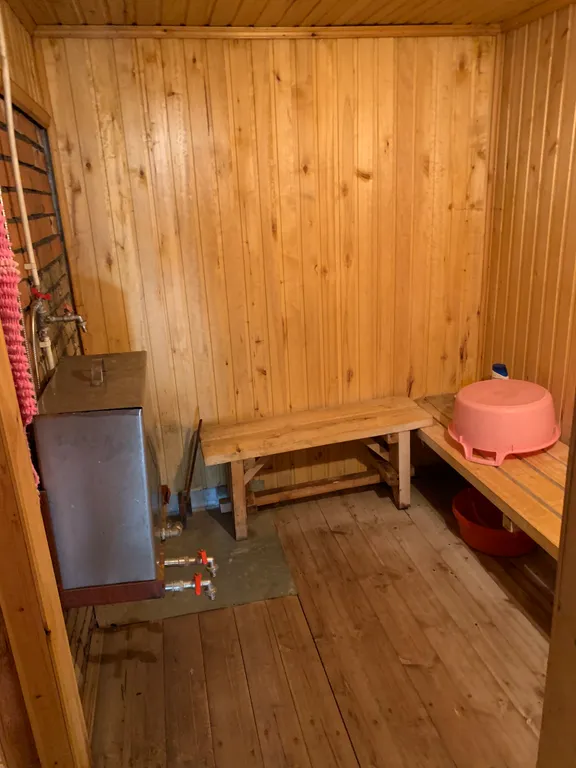 Дачный дом на берегу озера