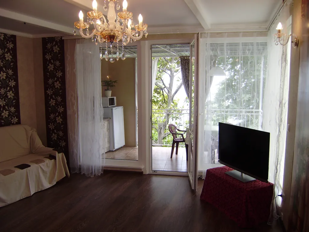 Пальма - 1 комнатный домик с видом на море