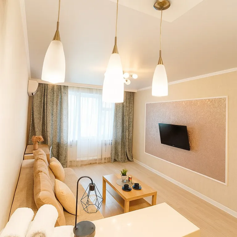 Просторная светлая квартира в центре города — аренда посуточно в Кемерово